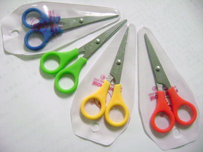 陽江市江城區(qū)濱浩五金塑料制品廠 自產(chǎn)自銷，一站式采購辦公剪刀及五金工具